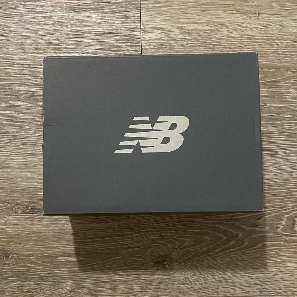 #82🔺1~KIDS EMPTY BOX ONLY🔺NEW BALANCE  SNEAKER BOX🔺 ‼️NO Sneakers Included